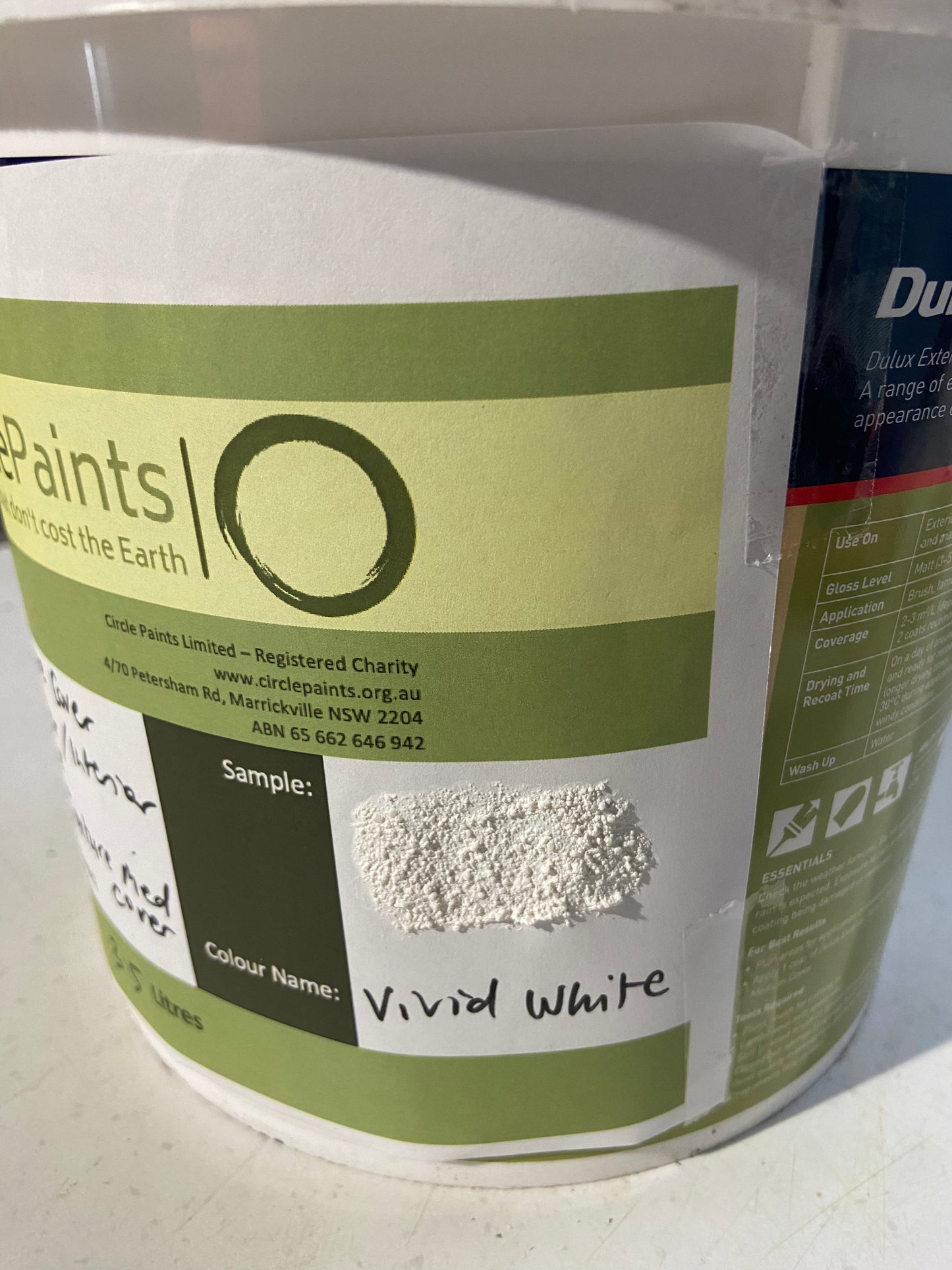 Specialty Texture Cover medium cover WHITES 4L - Dulux colour: White (untinted)