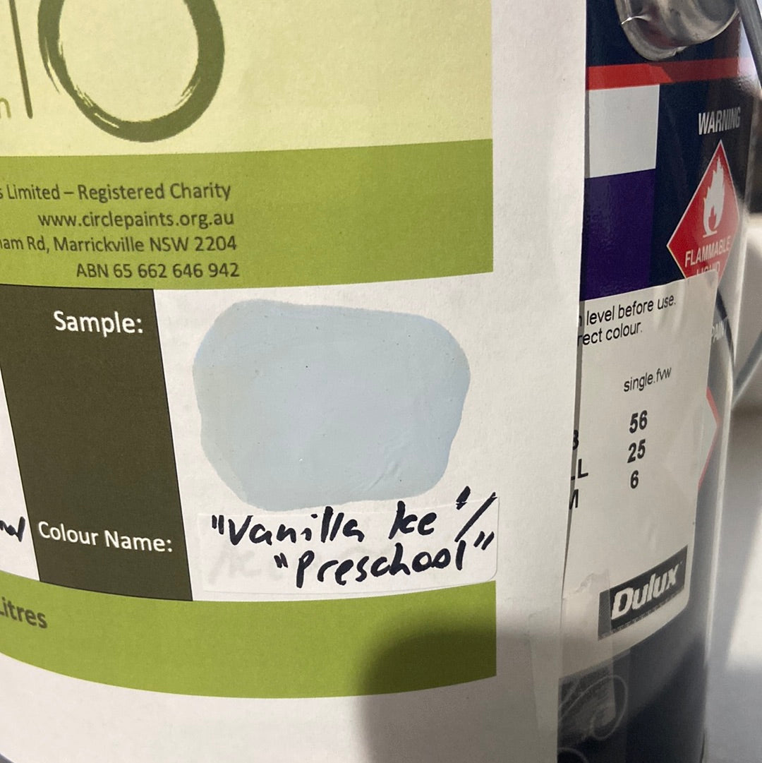 Metal Paint Full Gloss Oil-Based Epoxy Enamel BLUES 3.8L - Dulux colour: Vanilla Ice (close match)